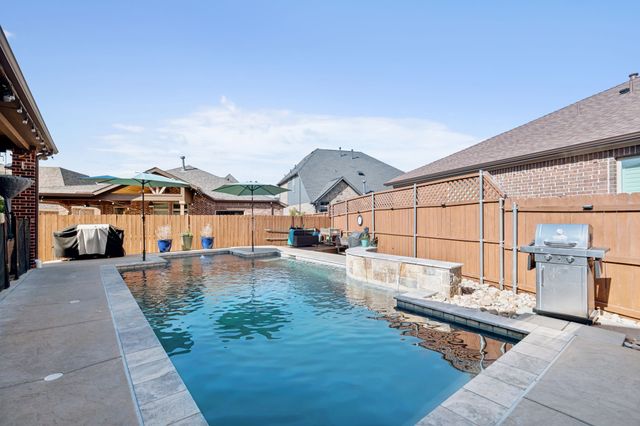 409 Chestnut Lane, Roanoke, TX 76262