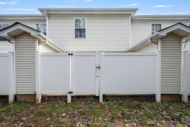 3164 Prater Ct, Murfreesboro, TN 37128