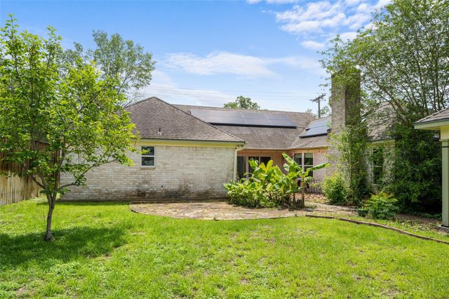 315 E Fannin Street, La Grange, TX 78945