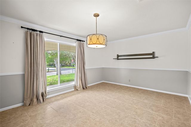 315 E Fannin Street, La Grange, TX 78945