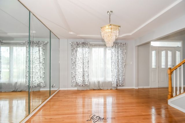 15516 Frontage Road, Markham, IL 60428