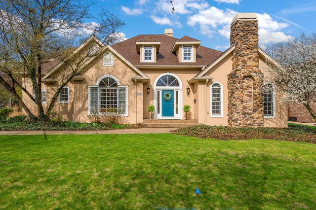 8348 Castle Drive, Munster, IN 46321