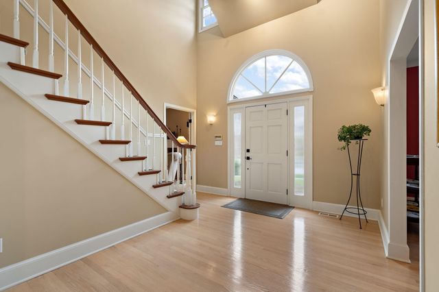 8348 Castle Drive, Munster, IN 46321