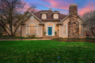 8348 Castle Drive, Munster, IN 46321