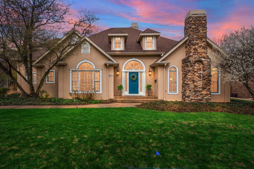 8348 Castle Drive, Munster, IN 46321