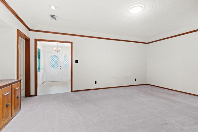 1600 Delta Drive, Arlington, TX 76012