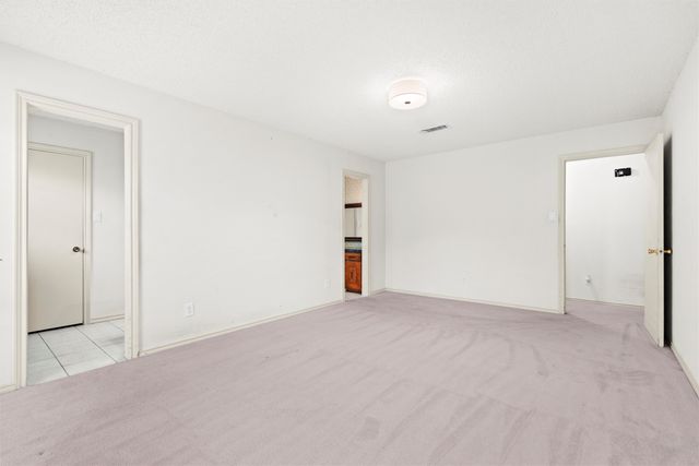 1600 Delta Drive, Arlington, TX 76012