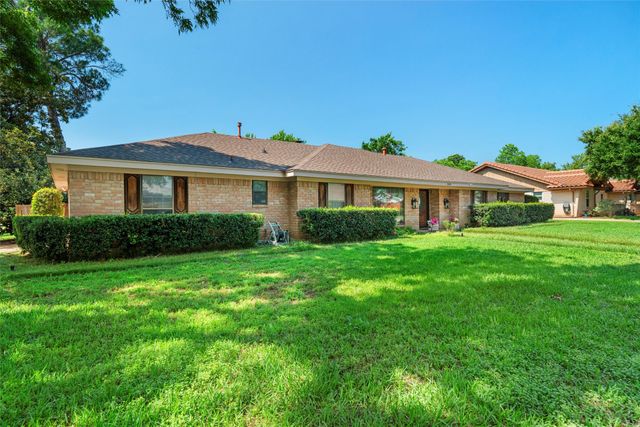 1600 Delta Drive, Arlington, TX 76012