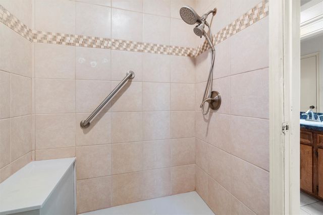 1600 Delta Drive, Arlington, TX 76012