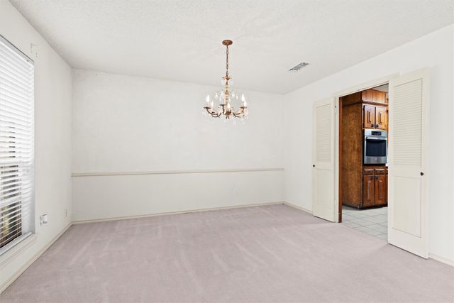 1600 Delta Drive, Arlington, TX 76012