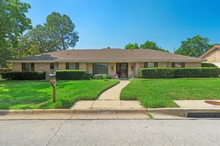 1600 Delta Drive, Arlington, TX 76012