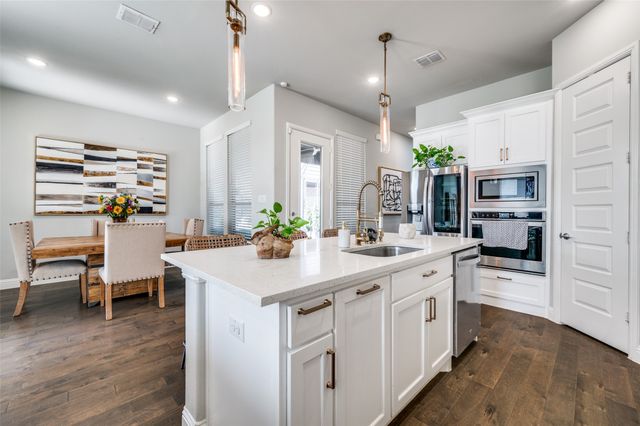 8977 George Cayley Lane, Frisco, TX 75034