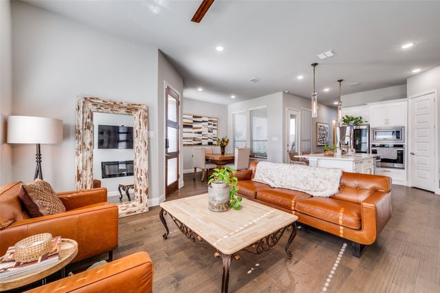 8977 George Cayley Lane, Frisco, TX 75034