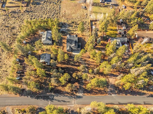 70085 Cayuse Drive, Sisters, OR 97759