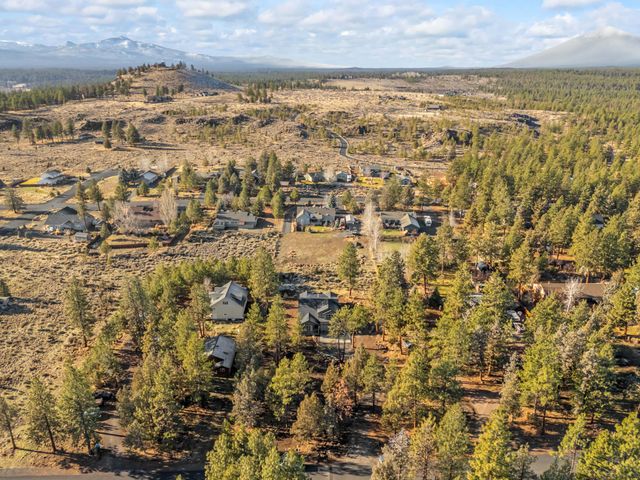 70085 Cayuse Drive, Sisters, OR 97759