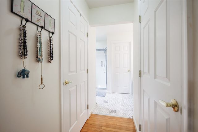 11 Charissa Run, Henrietta, NY 14623