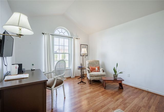 11 Charissa Run, Henrietta, NY 14623