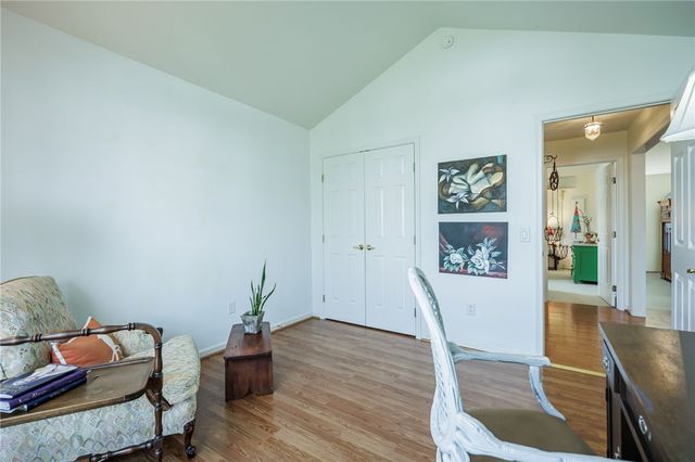 11 Charissa Run, Henrietta, NY 14623