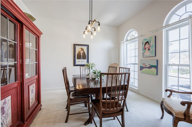 11 Charissa Run, Henrietta, NY 14623