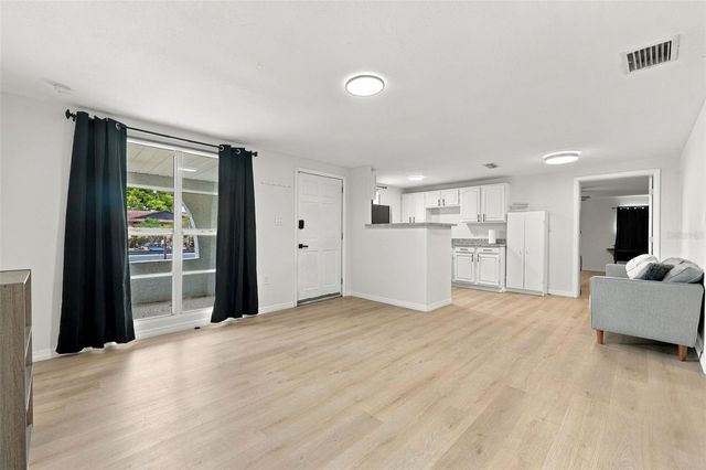 3007 N 42ND STREET, Tampa, FL 33605