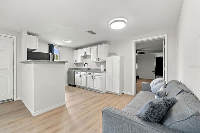 3007 N 42ND STREET, Tampa, FL 33605