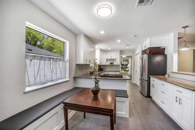 6215 Queensloch Drive, Houston, TX 77096