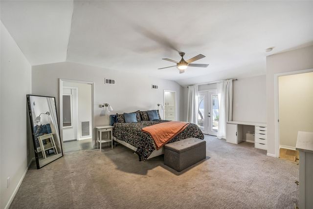 6215 Queensloch Drive, Houston, TX 77096