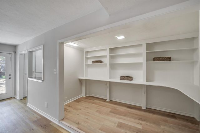 6215 Queensloch Drive, Houston, TX 77096