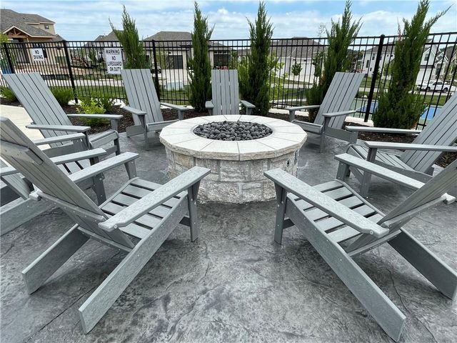 16701 Parkhill Street, Overland Park, KS 66221