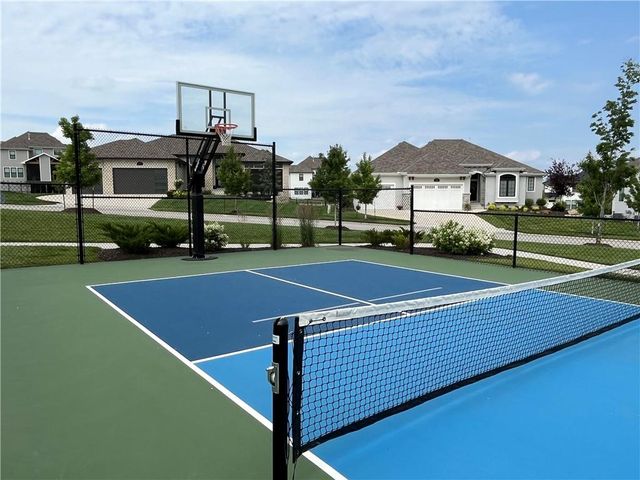 16701 Parkhill Street, Overland Park, KS 66221