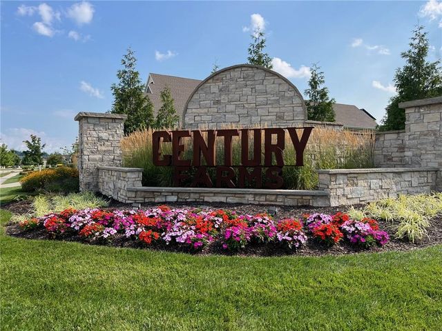 16701 Parkhill Street, Overland Park, KS 66221