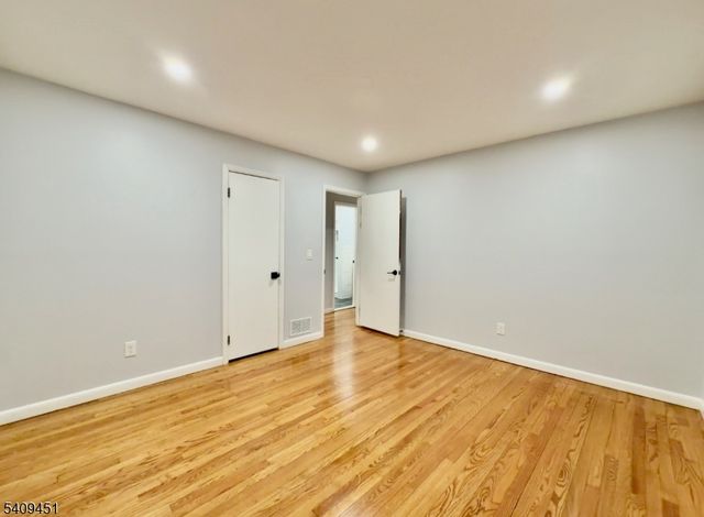 283 Arnold Ave, North Plainfield Boro, NJ 07063