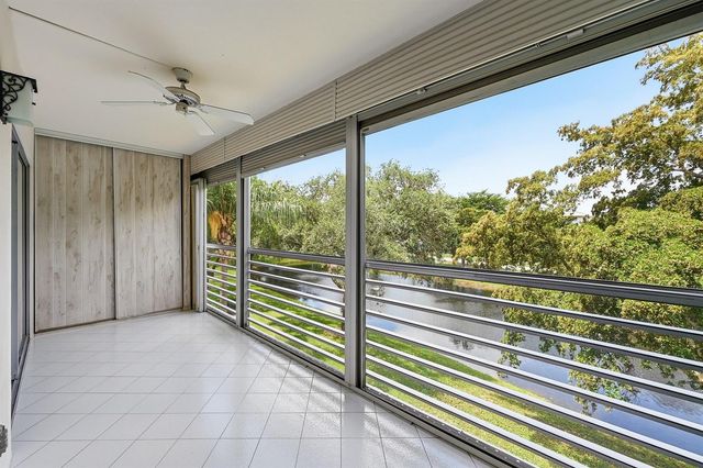2006 Granada Drive M3, Coconut Creek, FL 33066