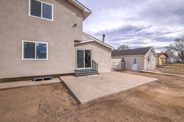 1725 Brown Ave, Pueblo, CO 81004