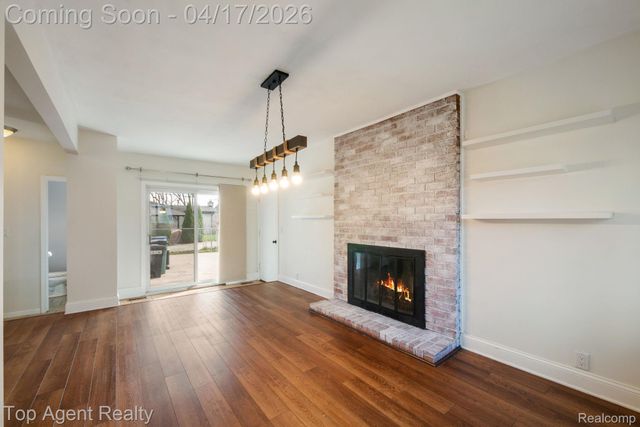 1973 Alexander Drive, Troy, MI 48083