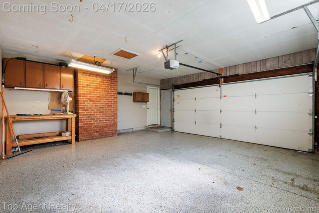 1973 Alexander Drive, Troy, MI 48083