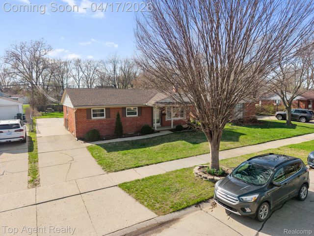 1973 Alexander Drive, Troy, MI 48083