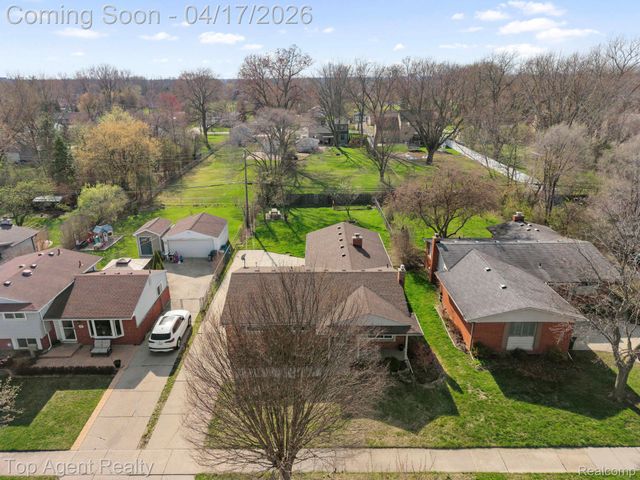 1973 Alexander Drive, Troy, MI 48083