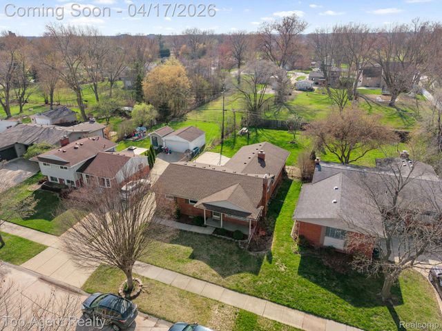 1973 Alexander Drive, Troy, MI 48083