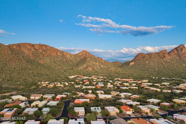 2040 S Doubletree Lane, Tucson, AZ 85713