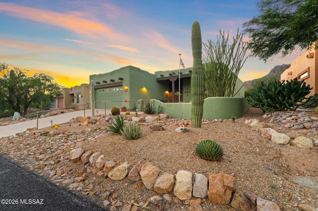 2040 S Doubletree Lane, Tucson, AZ 85713