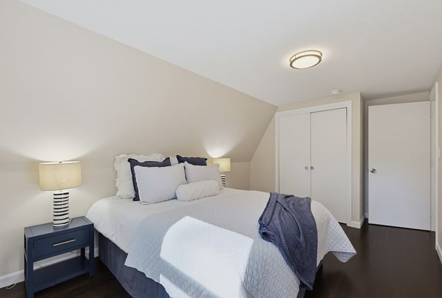127 Crescent Pl, Hanson, MA 02341