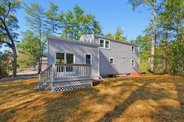 127 Crescent Pl, Hanson, MA 02341