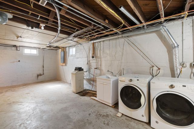 1703 Baltimore Street, Waterloo, IA 50702