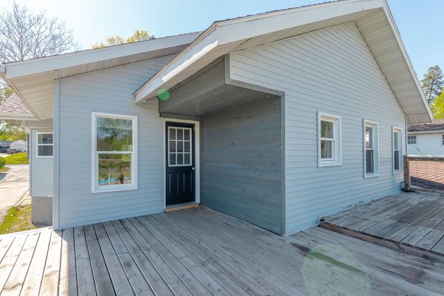 1703 Baltimore Street, Waterloo, IA 50702