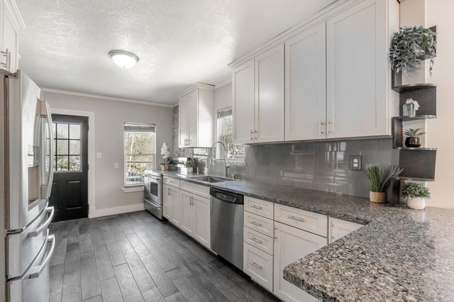 1703 Baltimore Street, Waterloo, IA 50702