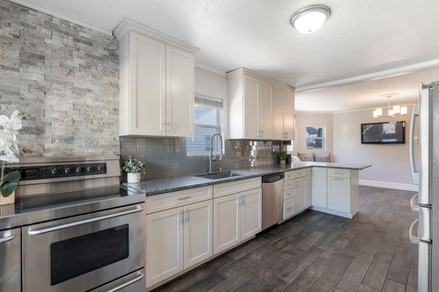 1703 Baltimore Street, Waterloo, IA 50702