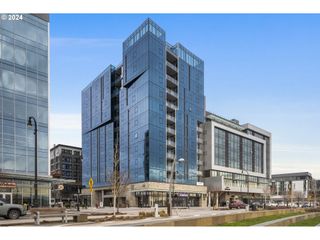 590 WATERFRONT Way 202, Vancouver, WA 98660