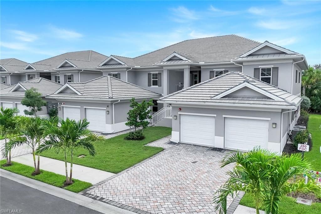 280 Indies DR E 101,102,201,202, NAPLES, FL 34114 — photo 2