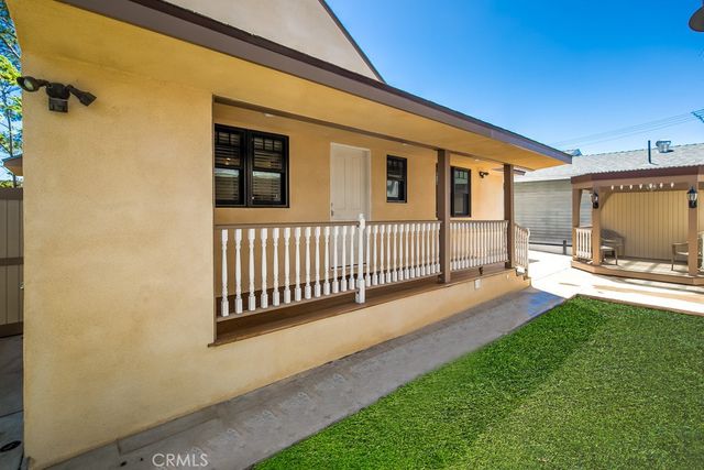 520 N Orange Street, Orange, CA 92867